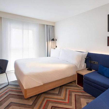 Hampton By Hilton Кайзерслаутерн Экстерьер фото