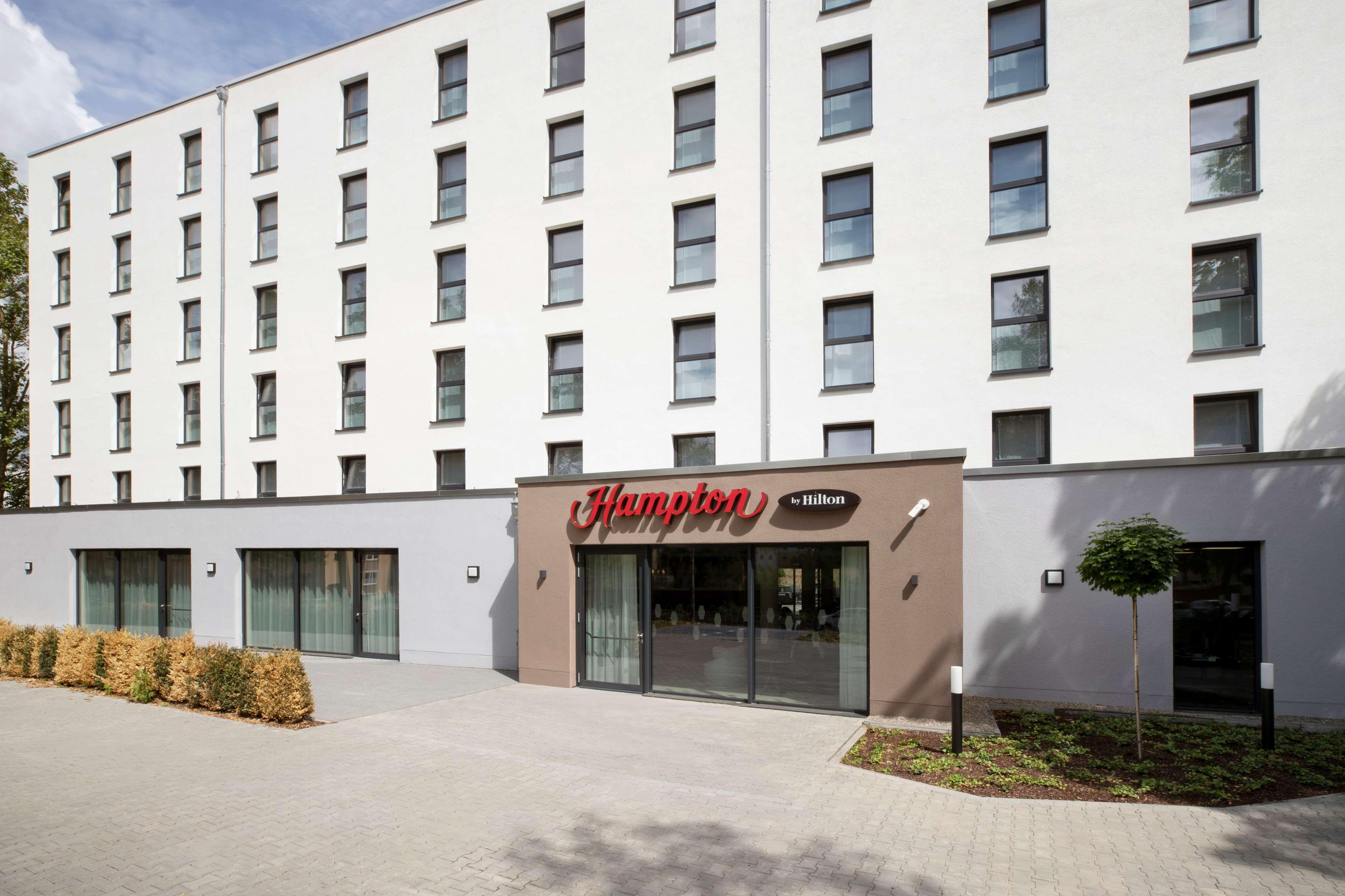 Hampton By Hilton Кайзерслаутерн Экстерьер фото