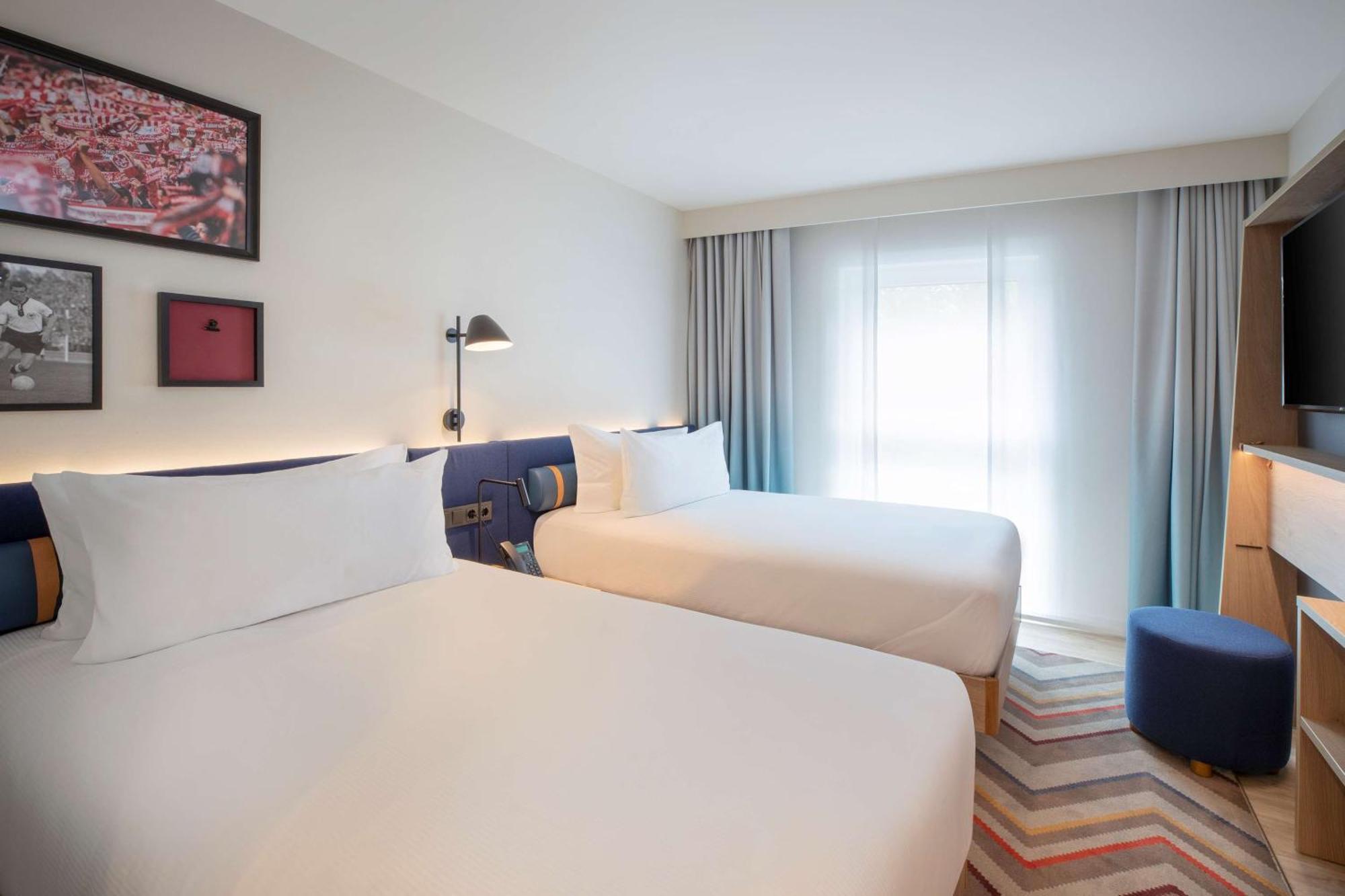 Hampton By Hilton Кайзерслаутерн Экстерьер фото