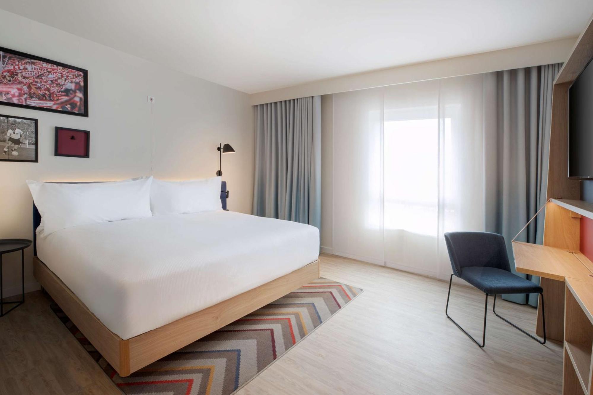 Hampton By Hilton Кайзерслаутерн Экстерьер фото