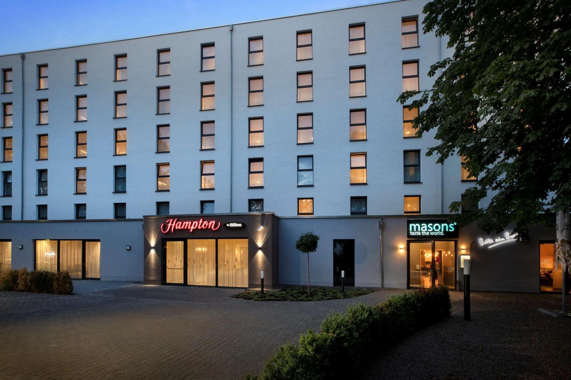 Hampton By Hilton Кайзерслаутерн Экстерьер фото